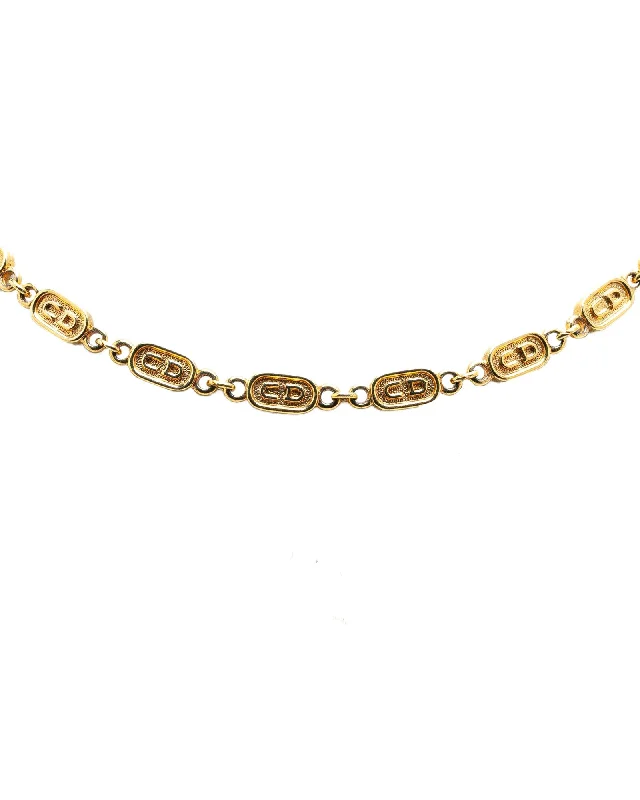 Ladies loose lariat necklaces -Gold Plated Chain Necklace with Clasp Closure