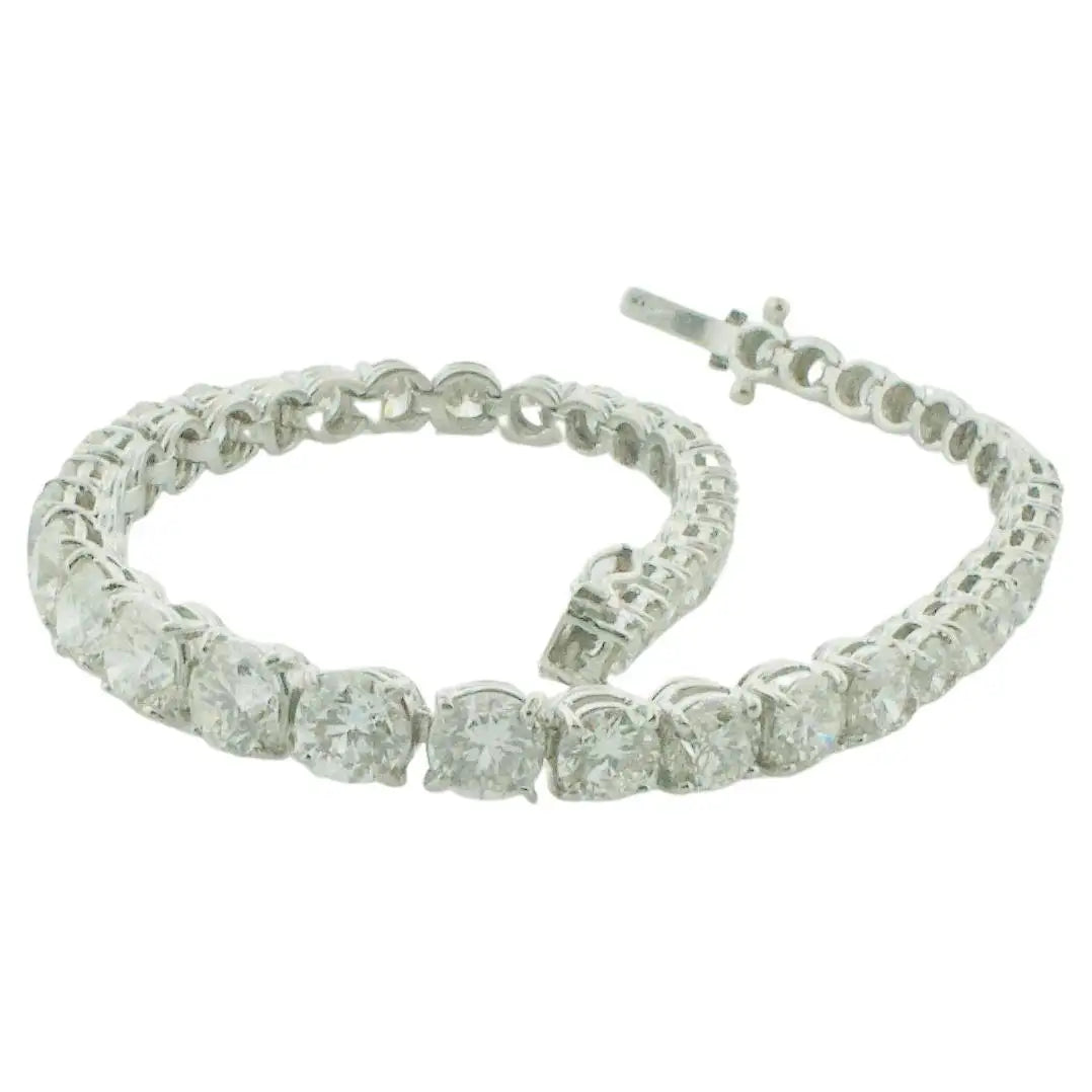 Ladies keepsake shine bracelets -Tapered Diamond Tennis Bracelet in 18k White Gold