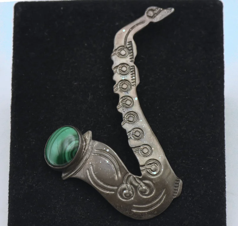 ladies brooch spiral textures -Grady Alexander - Vintage Handmade Sterling Silver and Malachite Saxophone Brooch