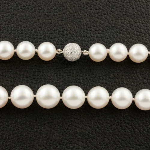 Ladies premium luster necklaces -South Sea Pearl Necklace