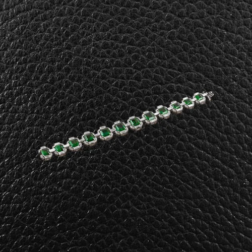 Ladies pulse gleam bracelets -Emerald & Diamond Bracelet