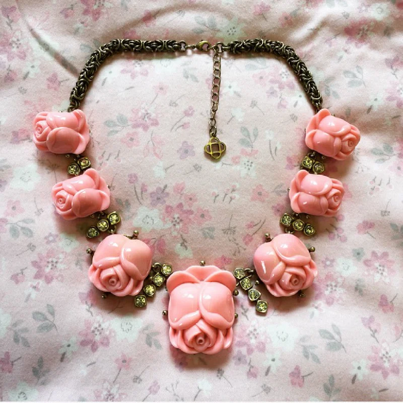 Ladies cozy fall necklaces -Oscar De La Renta Pink Roses Tulips Necklace