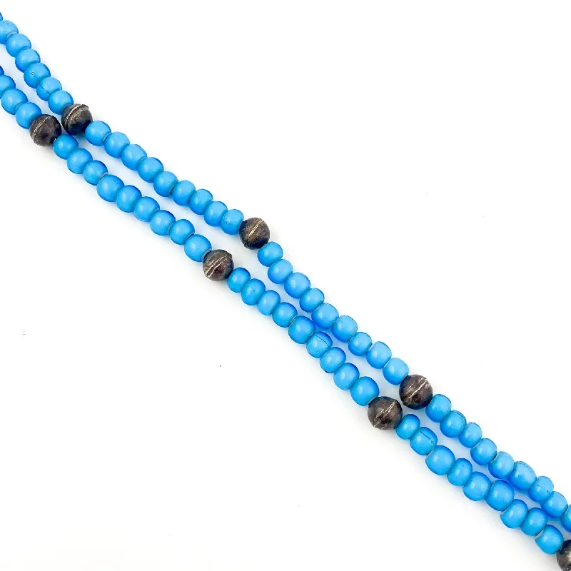 Ladies love heart necklaces -Vintage Blue Beaded Necklace