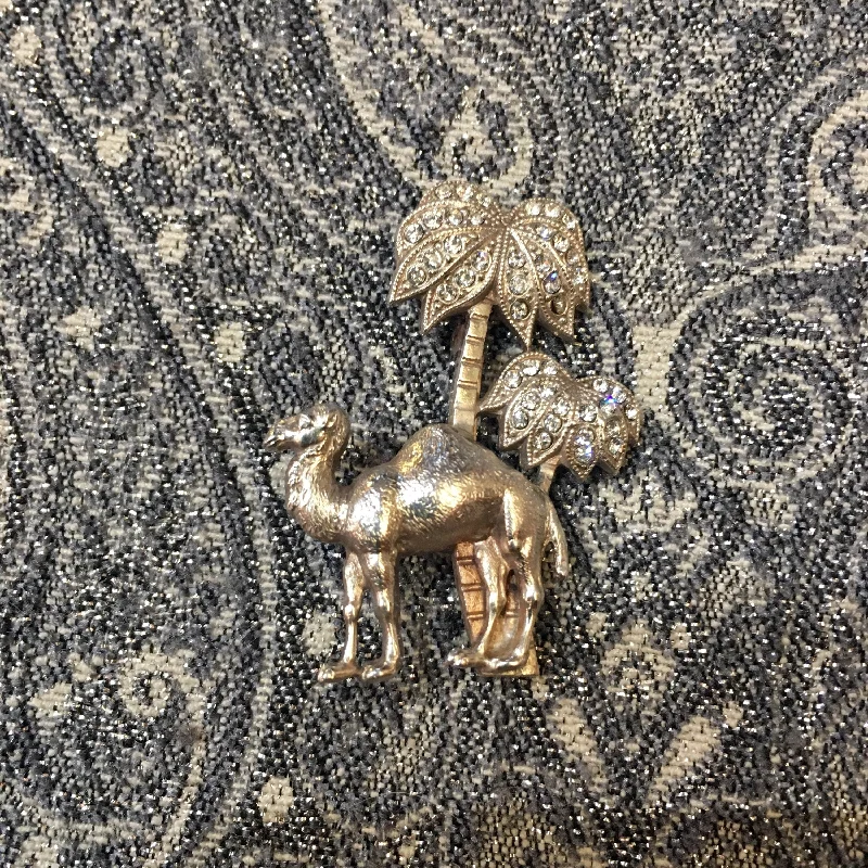 affordable enamel brooch for women -Camel with palm trees sparkly silver brooch