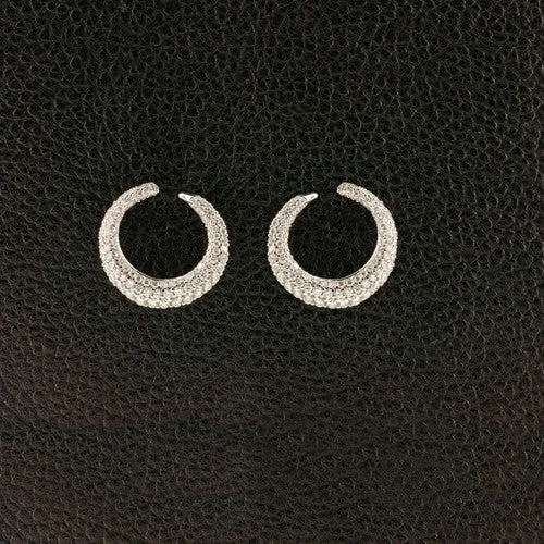 ladies gold earrings cat motifs -Diamond Circle Earrings