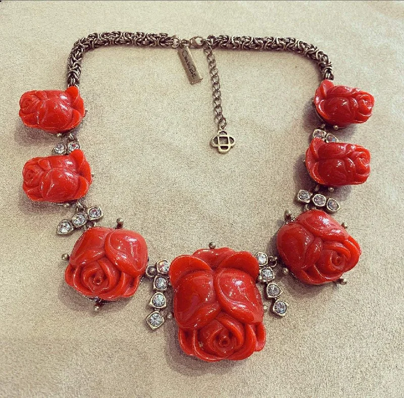 Ladies sandy shell necklaces -Oscar De La Renta Red Roses Tulips Necklace