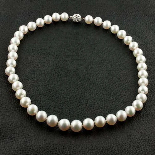 Ladies regal gold necklaces -South Sea Pearl Necklace