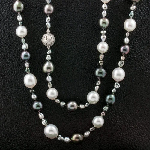 Ladies friendship glow necklaces -Tahitian & South Sea Pearl Necklace